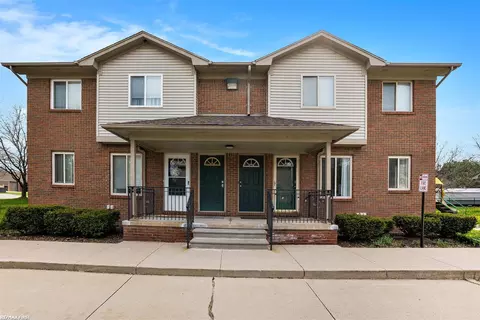 18530 14 Mile #4, Fraser, MI 48026