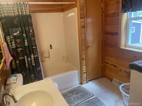 17007 Nevins Lake Road, Shingleton, MI 49884 photo 12