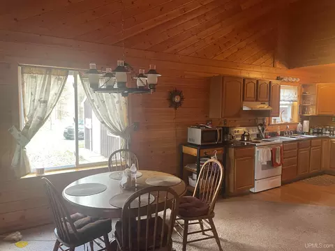 17007 Nevins Lake Road, Shingleton, MI 49884 photo 4