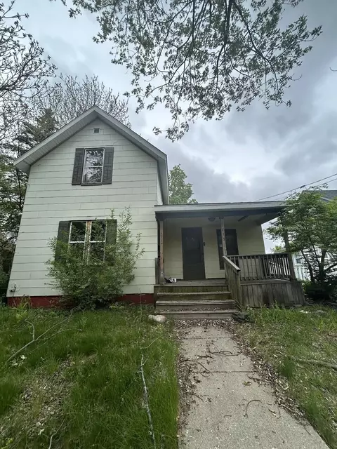 715 Avon, Flint, MI 48503