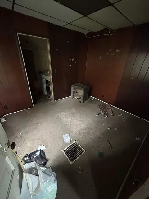 Bedroom - 715 Avon, Flint, MI 48503 photo 1 of 2