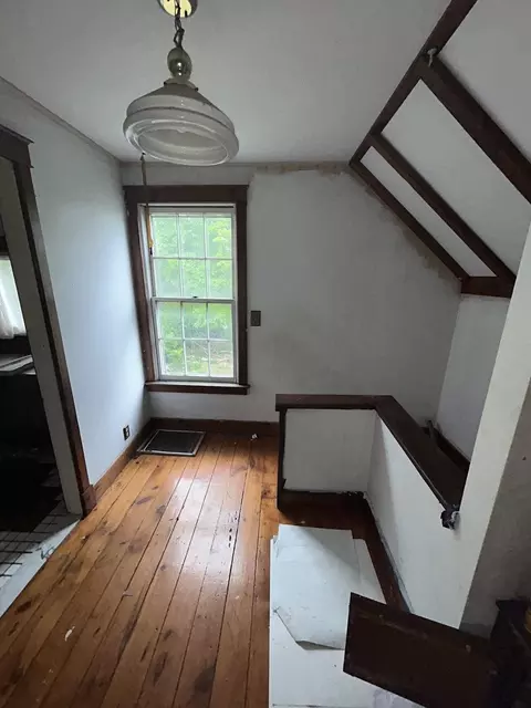 Entry Way - 715 Avon, Flint, MI 48503 photo 3 of 3