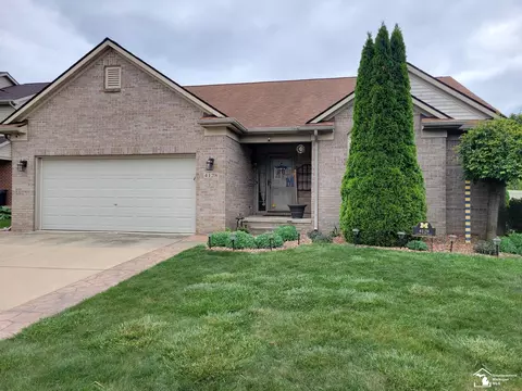 4128 Stone Post, Newport, MI 48166