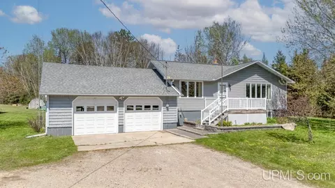 5940 275, Gladstone, MI 49837