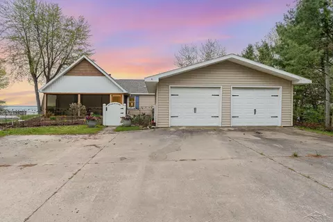 1185 S Bay, Tawas City, MI 48763