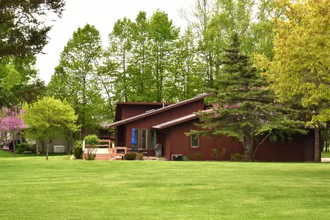 5730 Royal, Gladwin, MI 48624 photo 5