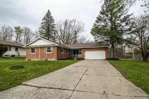 3631 Ridgecliffe, Flint, MI 48532