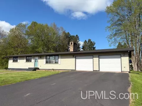 725 Luxmore, Ironwood, MI 49938