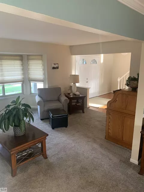 45984 Hollowoode, Macomb, MI 48044 photo 5