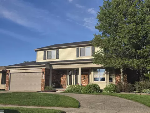 45984 Hollowoode, Macomb, MI 48044 photo 2