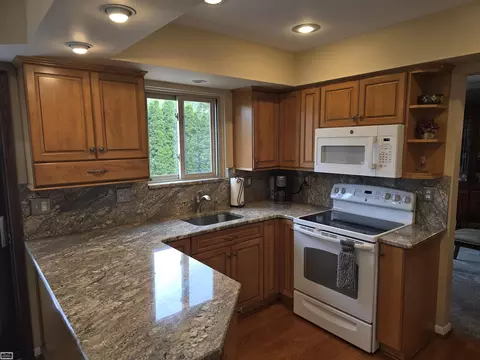 45984 Hollowoode, Macomb, MI 48044 photo 11