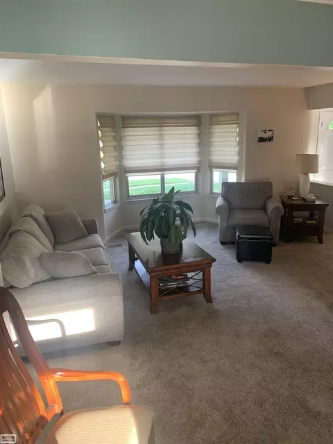 45984 Hollowoode, Macomb, MI 48044 photo 6