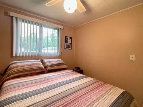 Bedroom - 4686 Mohawk Trl, Gladwin, MI 48624 photo 3 of 10