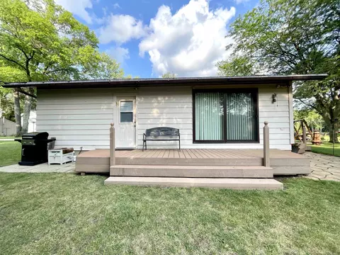 Exterior - 4686 Mohawk Trl, Gladwin, MI 48624 photo 4 of 9