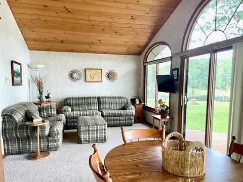 Living - 4686 Mohawk Trl, Gladwin, MI 48624 photo 1 of 2