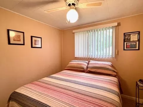 Bedroom - 4686 Mohawk Trl, Gladwin, MI 48624 photo 2 of 10