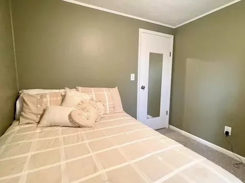 Bedroom - 4686 Mohawk Trl, Gladwin, MI 48624 photo 6 of 10