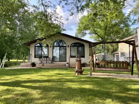 Exterior - 4686 Mohawk Trl, Gladwin, MI 48624 photo 5 of 9