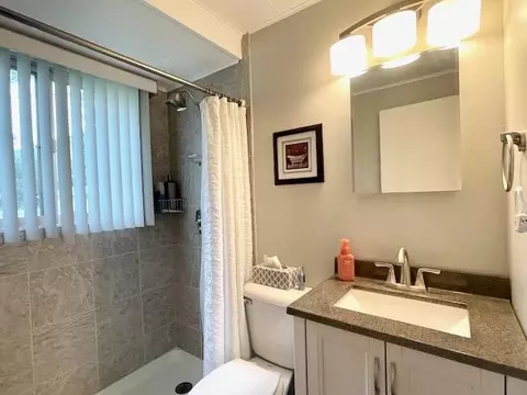 Bath - 4686 Mohawk Trl, Gladwin, MI 48624 photo 1 of 3
