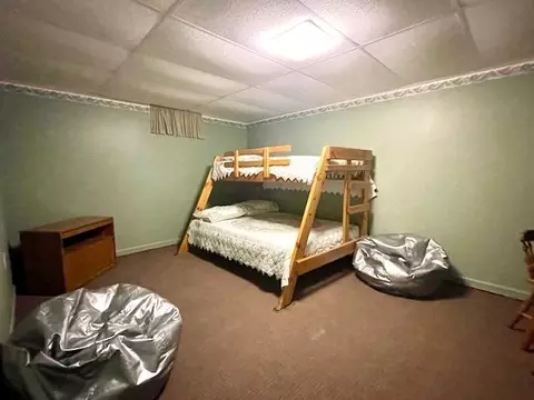 Bedroom - 4686 Mohawk Trl, Gladwin, MI 48624 photo 10 of 10
