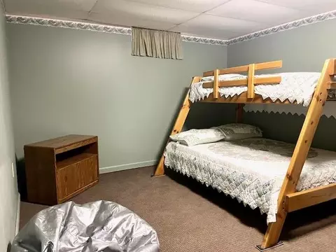 Bedroom - 4686 Mohawk Trl, Gladwin, MI 48624 photo 8 of 10