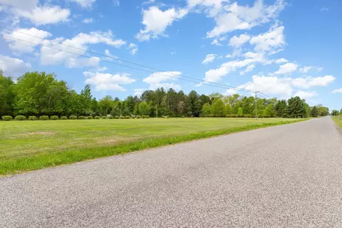 V/l Roosevelt, Hemlock, MI 48626 photo 10