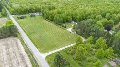 V/l Roosevelt, Hemlock, MI 48626 photo 12