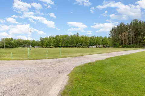 V/l Roosevelt, Hemlock, MI 48626 photo 11