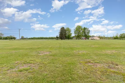 V/l Roosevelt, Hemlock, MI 48626 photo 4