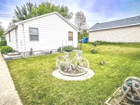 Exterior - 6550 N N Rdg, Harrison, MI 48625 photo 4 of 5