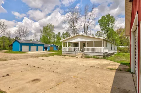 3909 Higgins, Vassar, MI 48768 photo 3