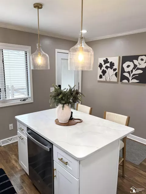 Kitchen - 1126 Feltis, Temperance, MI 48182 photo 3 of 3