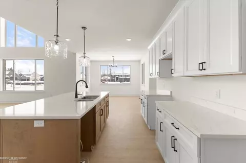 Kitchen - 50452 Timberstone, Macomb, MI 48042 photo 4 of 5
