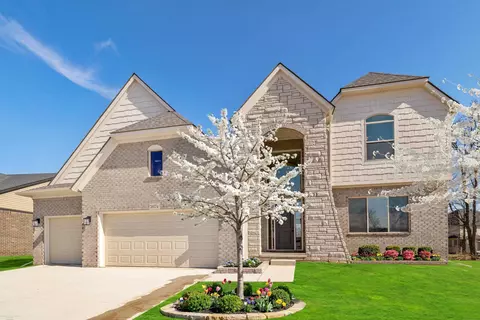 50574 Mistwood, Macomb, MI 48042