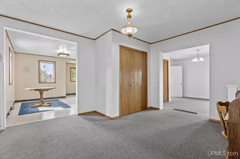 Entry Way - 336 Fulton, Mohawk, MI 49950 photo 2 of 6