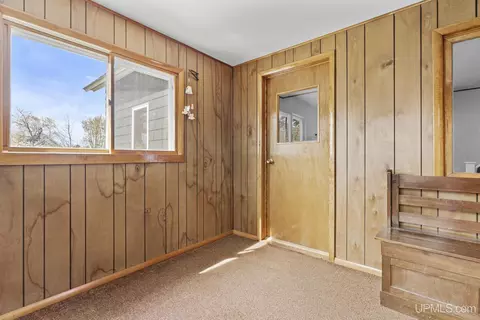 Entry Way - 336 Fulton, Mohawk, MI 49950 photo 1 of 6