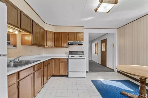Kitchen - 336 Fulton, Mohawk, MI 49950 photo 3 of 3