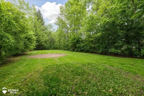 Exterior - 3825 Craig, Flint, MI 48506 photo 10 of 11