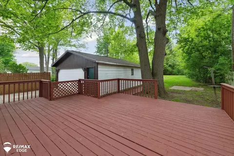 Exterior - 3825 Craig, Flint, MI 48506 photo 4 of 11
