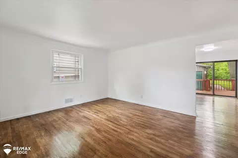 Living - 3825 Craig, Flint, MI 48506 photo 3 of 3