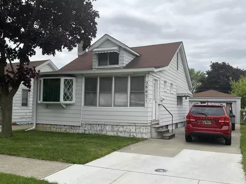 28821 Essex, Roseville, MI 48066