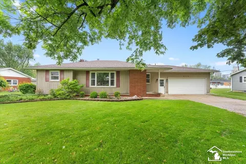 8318 Westwood, Ida, MI 48140