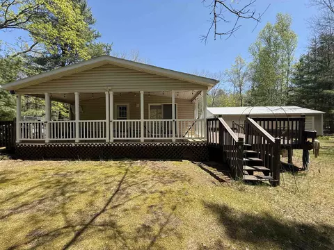 631 Rivers Ter, Gladwin, MI 48624