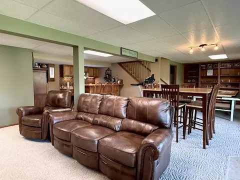 Living - 4271 Rose, Gladwin, MI 48624 photo 7 of 7