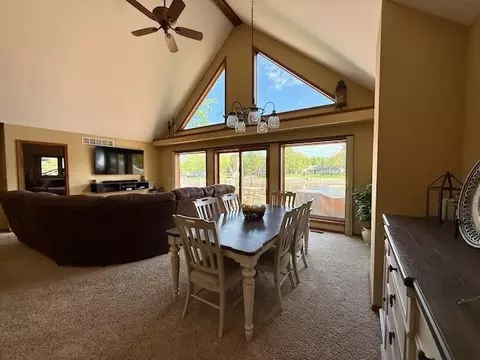 Dining - 4271 Rose, Gladwin, MI 48624 photo 2 of 4