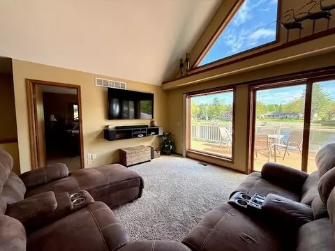 Living - 4271 Rose, Gladwin, MI 48624 photo 1 of 7