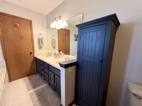 Bath - 4271 Rose, Gladwin, MI 48624 photo 4 of 12