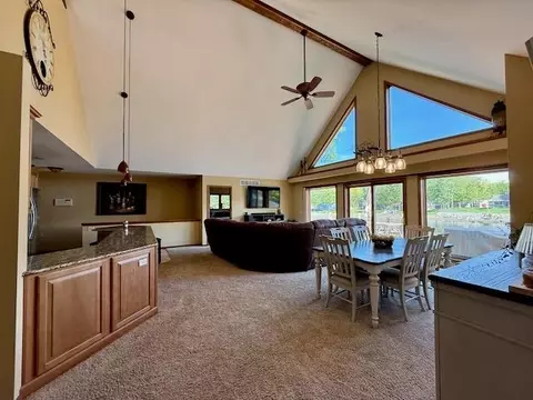Dining - 4271 Rose, Gladwin, MI 48624 photo 1 of 4
