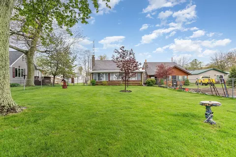 Exterior - 2365 S S Grn, Au Gres, MI 48703 photo 9 of 11