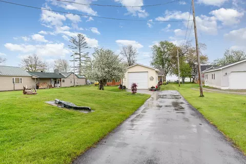 Exterior - 2365 S S Grn, Au Gres, MI 48703 photo 8 of 11